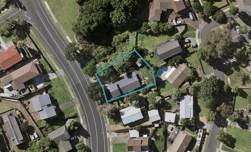 14 Everglade Drive, Goodwood Heights, Auckland - Carousel 1
