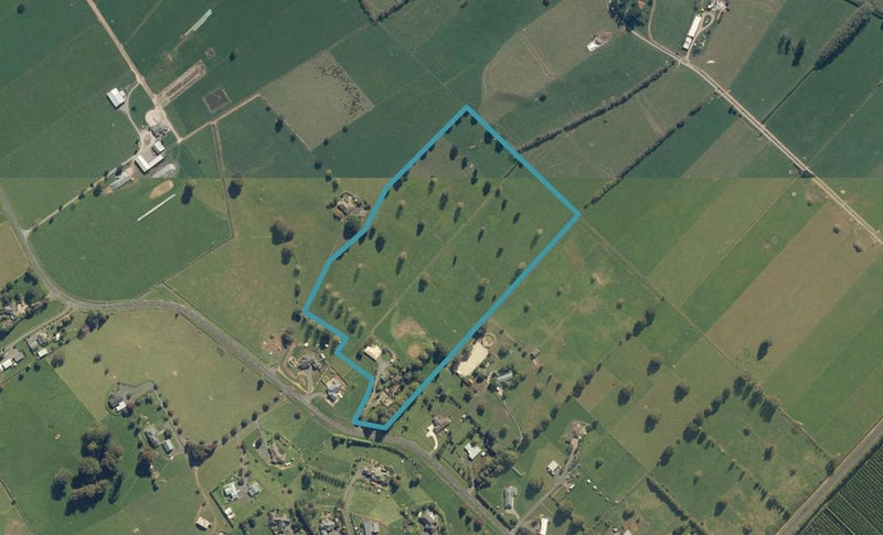 54 Eureka Road, Eureka, Hamilton - Carousel 1