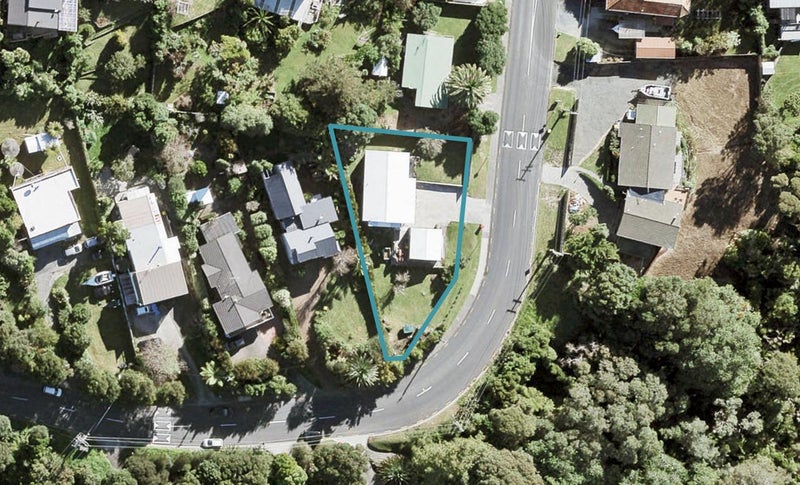 3 Cochrane Avenue, Arkles Bay, Whangaparaoa - Carousel 1
