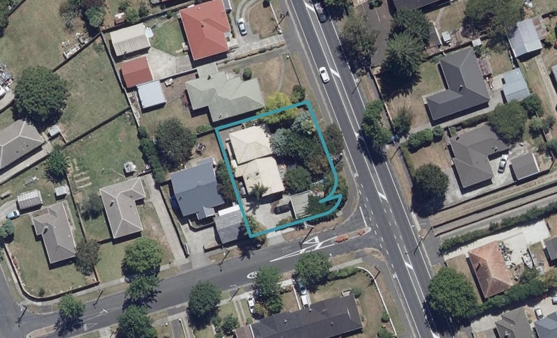 329 Peachgrove Road, Fairfield, Hamilton - Carousel 1