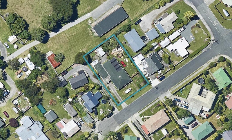 21 Charles Road, Hannahs Bay, Rotorua - Carousel 1