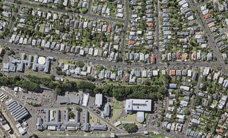 61 Calliope Road, Stanley Point, Auckland - Carousel 1