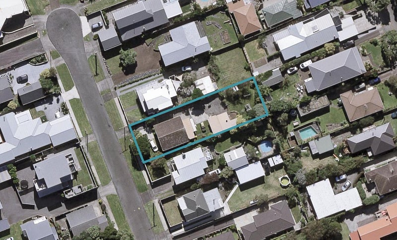 11 Sackville Street, Fitzroy, New Plymouth - Carousel 1