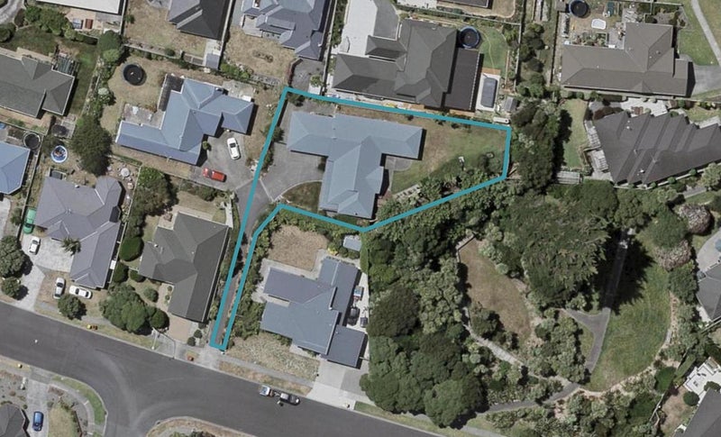 323 Manly Street, Paraparaumu Beach, Paraparaumu - Carousel 1