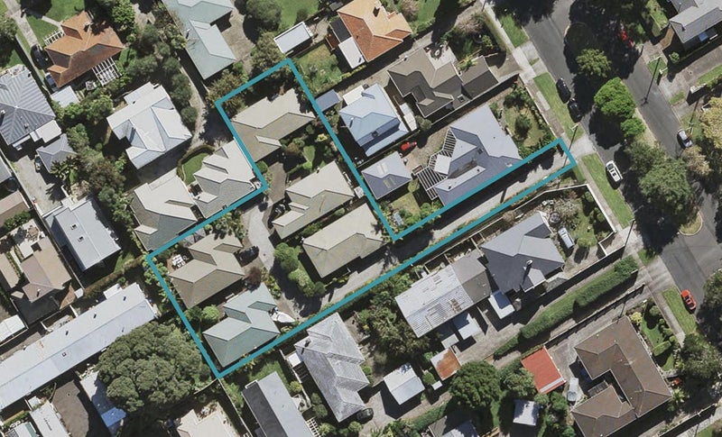 66D Moana Avenue, One Tree Hill, Auckland - Carousel 1
