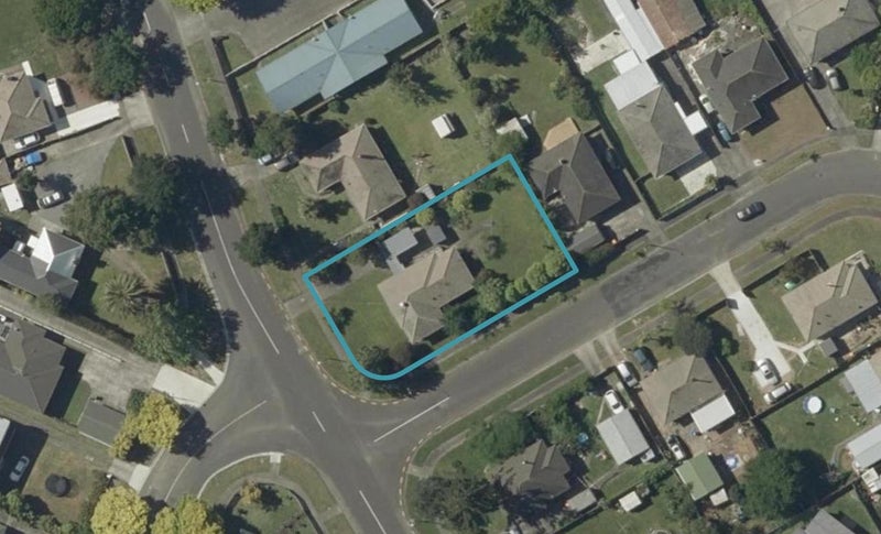 7 Seddon Street, Takaro, Palmerston North - Carousel 1