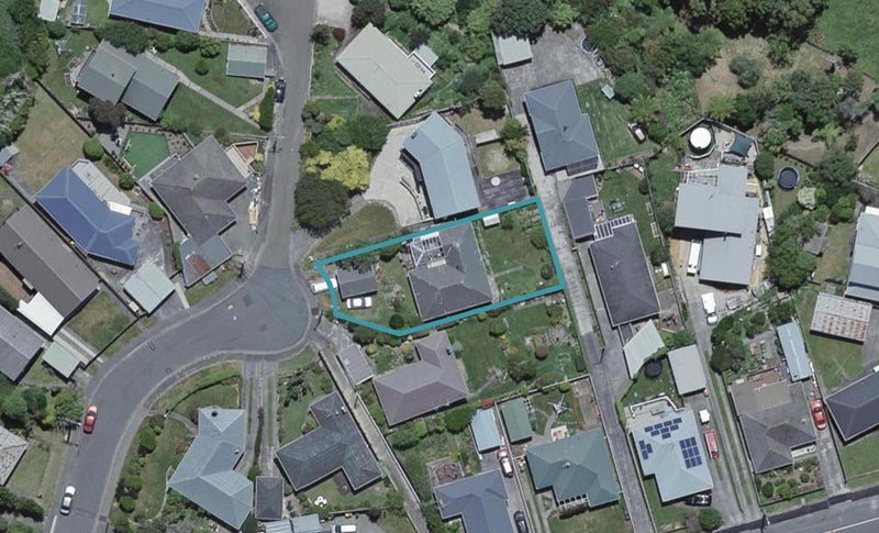 30 Lynda Avenue, Paparangi, Wellington - Carousel 1