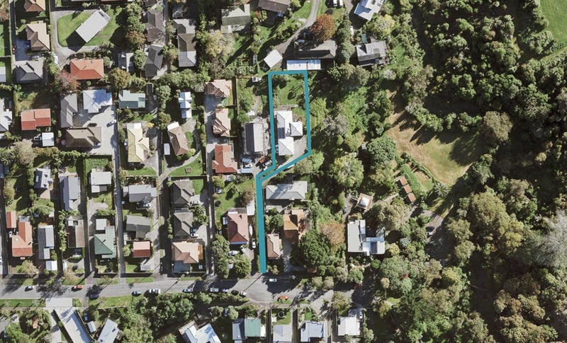 44 Powell Street, Avondale, Auckland - Carousel 1