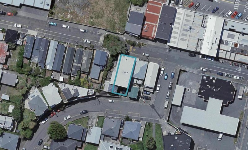 11 Douglas Street, Mount Cook, Wellington - Carousel 1
