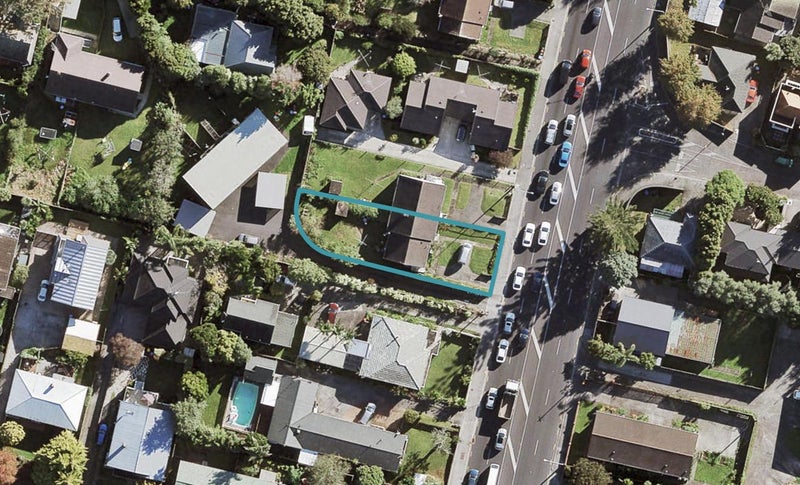 1565 Great North Road, Waterview, Auckland - Carousel 1