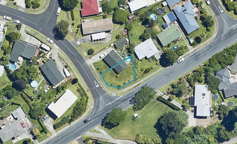 1A Grosmont Terrace, Brookfield, Tauranga - Carousel 1