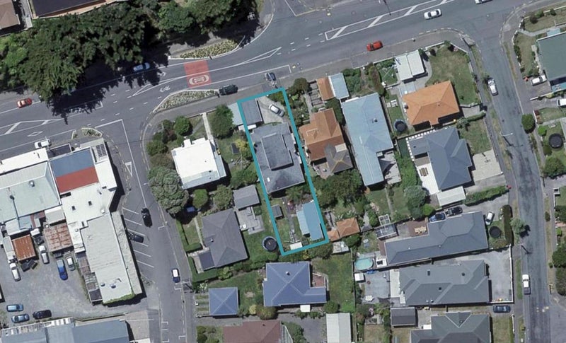 516 Broadway, Strathmore Park, Wellington - Carousel 1