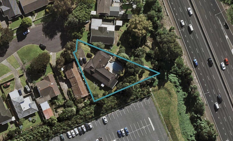 32 Windoma Circle, Manukau, Auckland - Carousel 1