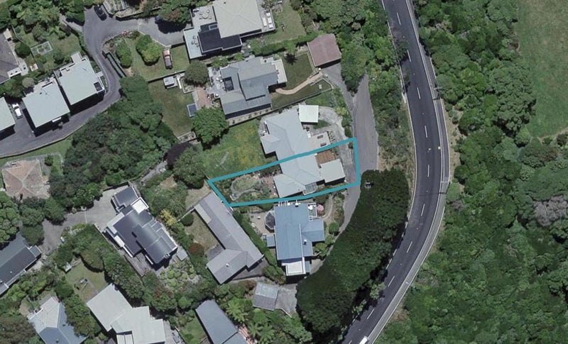 17 Homebush Road, Khandallah, Wellington - Carousel 1