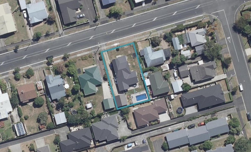26 Brookfield Street, Hamilton East, Hamilton - Carousel 1
