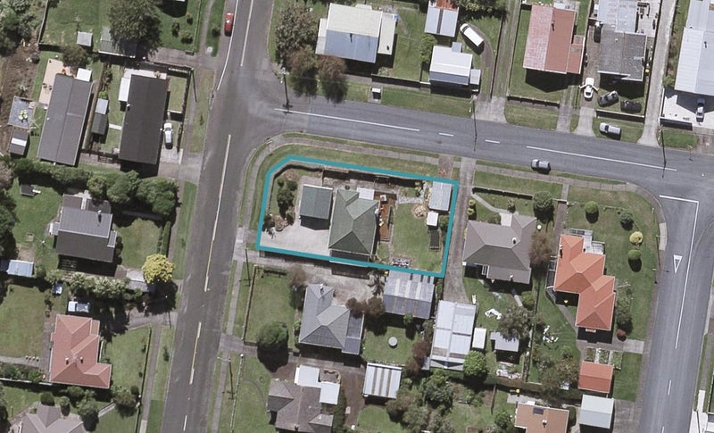 7 Queens Road, Glen Avon, New Plymouth - Carousel 1