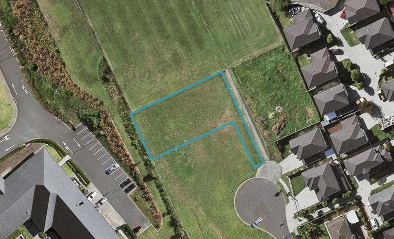 14 Boeing Place, Goodwood Heights, Auckland - Carousel 1