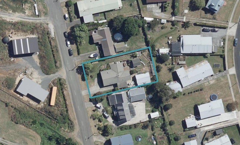 11 Deseret Road, Temple View, Hamilton - Carousel 1