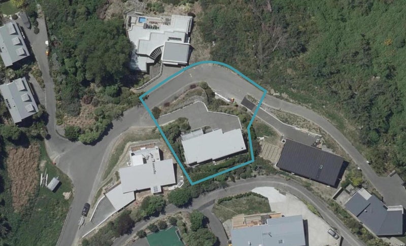 11 Iles Lane, Cashmere, Christchurch - Carousel 1