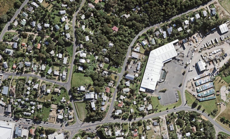 10 Sea View Road, Ostend, Waiheke Island - Carousel 1