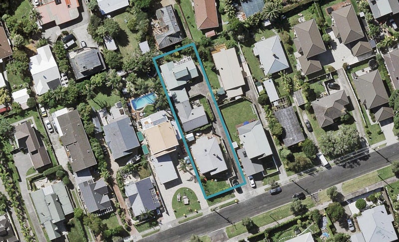 2/78 Ngataringa Road, Devonport, Auckland - Carousel 1