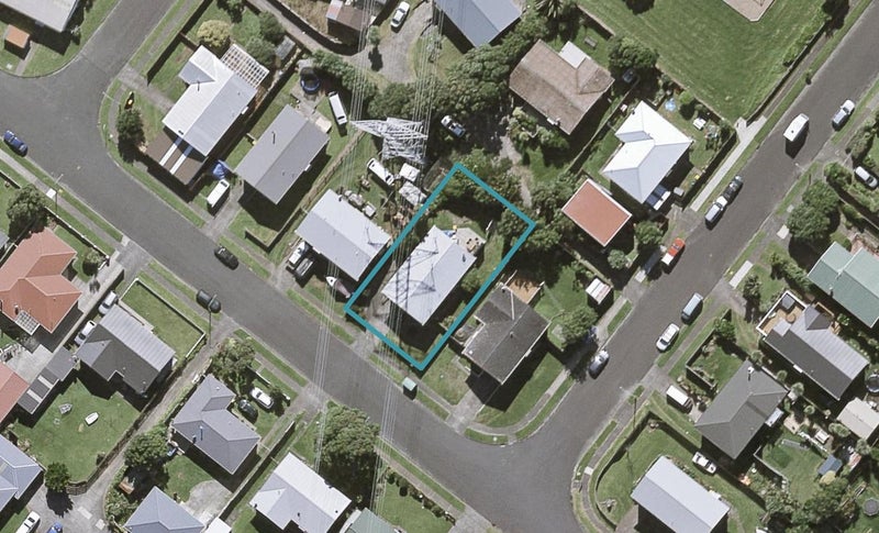 13 Rangitake Drive, Spotswood, New Plymouth - Carousel 1