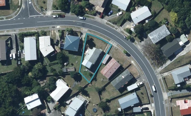 59 Conclusion Street, Ascot Park, Porirua - Carousel 1