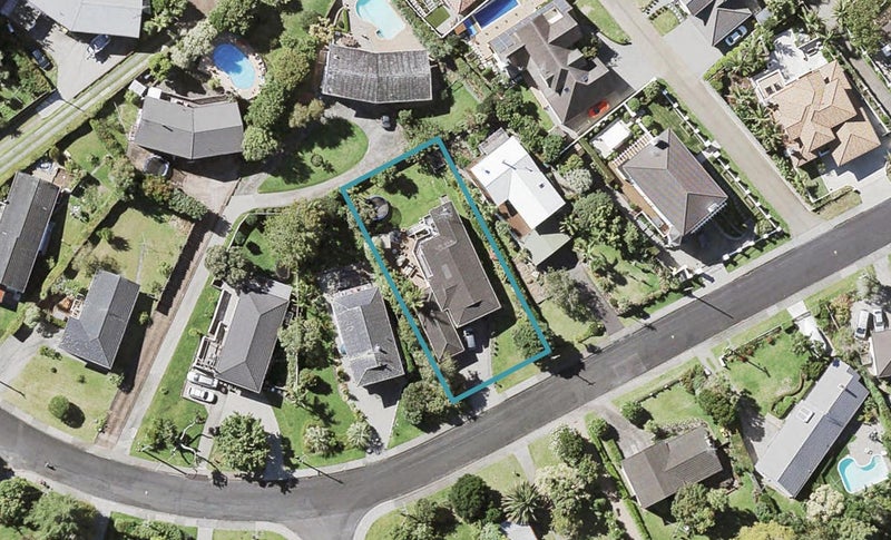 3 Liston Crescent, Cockle Bay, Auckland - Carousel 1