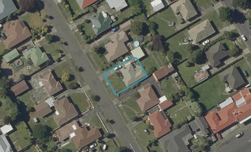 19 Gloucester Street, Takaro, Palmerston North - Carousel 1