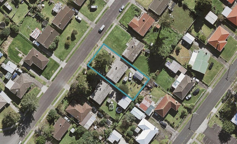 20 Mayflower Close, Māngere East, Auckland - Carousel 1