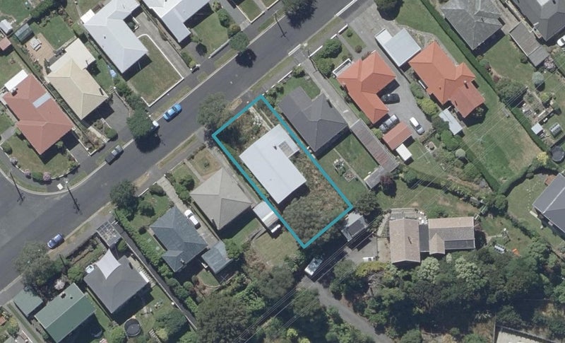 114 Centennial Avenue, Helensburgh, Dunedin - Carousel 1
