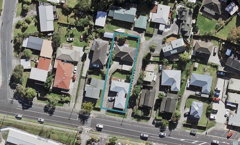 2/102 Chivalry Road, Glenfield, Auckland - Carousel 1