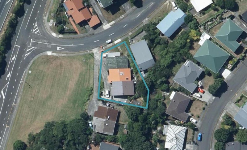 1A Brora Crescent, Papakowhai, Porirua - Carousel 1