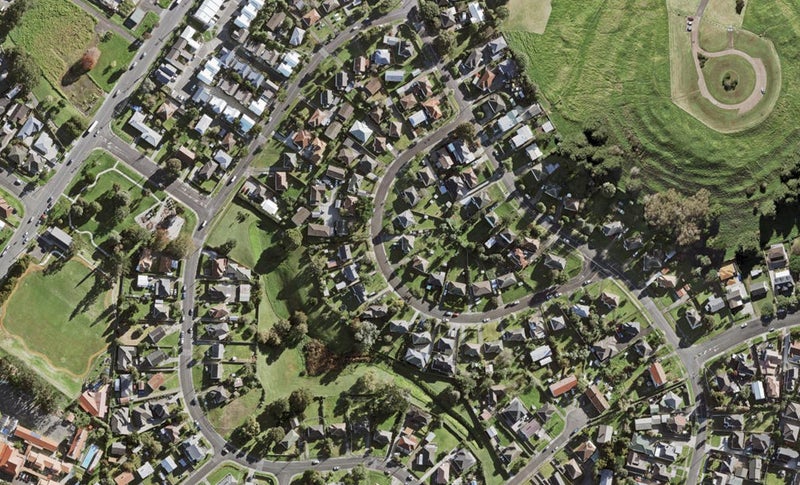 13A Kallu Crescent, Mount Roskill, Auckland - Carousel 1