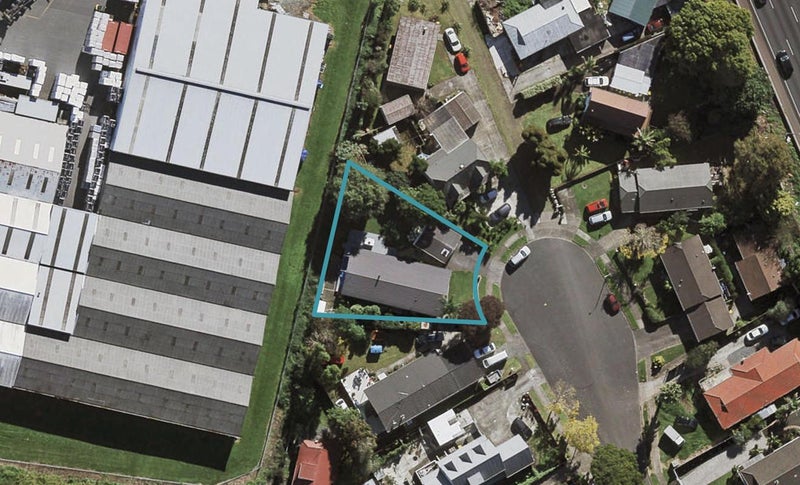 18 Kakapo Place, Papatoetoe, Auckland - Carousel 1