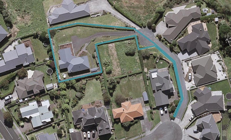 11A Lemont Place, Westown, New Plymouth - Carousel 1