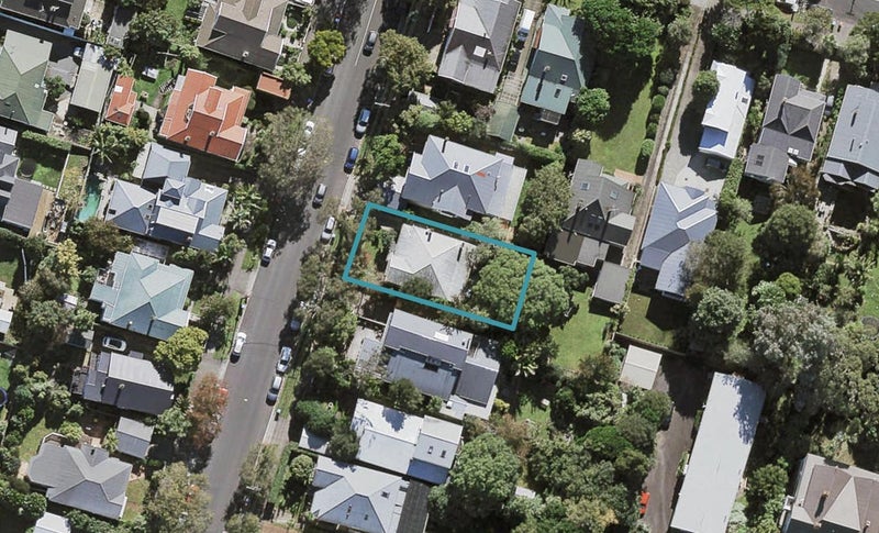 8 Ashton Road, Mount Eden, Auckland - Carousel 1
