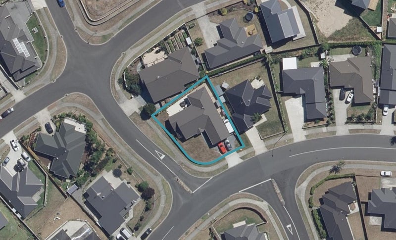 70 Farnborough Drive, Grandview Heights, Hamilton - Carousel 1