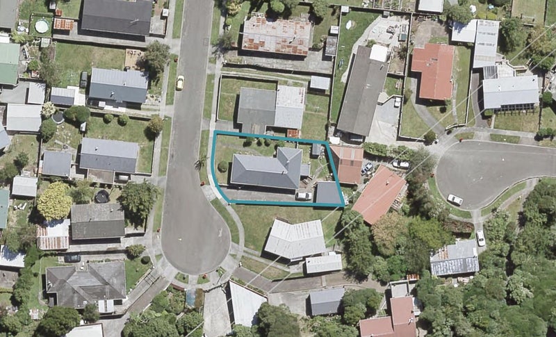 7 Garnet Grove, Birchville, Upper Hutt - Carousel 1