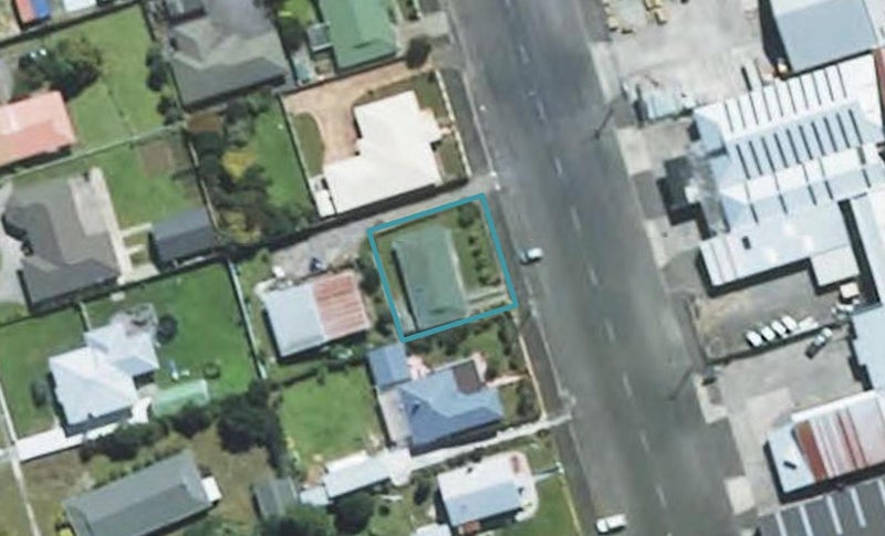 33 Miranda Street, Stratford - Carousel 1