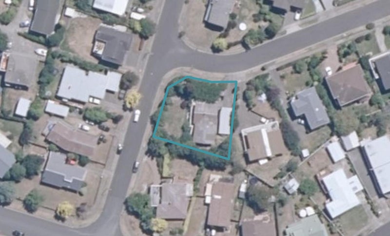 2 Kensington Place, Richmond Heights, Taupo - Carousel 1