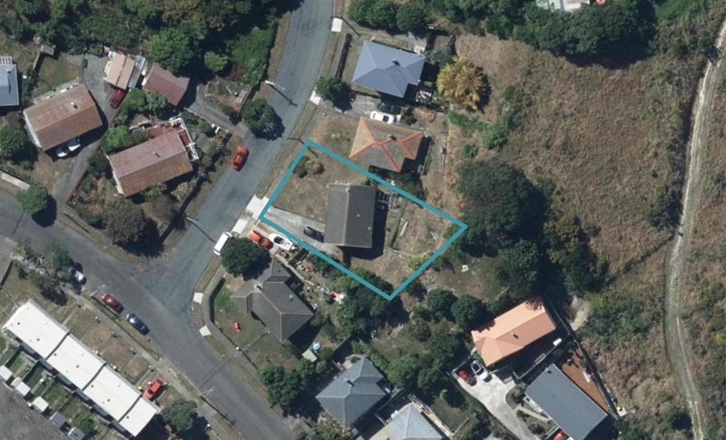 4 Shelley Street, Titahi Bay, Porirua - Carousel 1