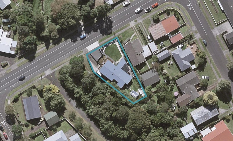 168 Parklands Avenue, Bell Block, New Plymouth - Carousel 1