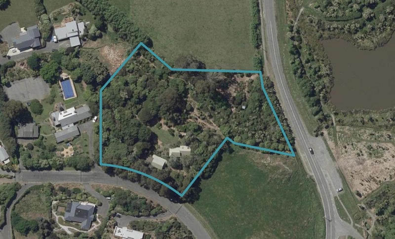 14 Hyndhope Road, KENNEDYS BUSH, CHRISTCHURCH - Carousel 1