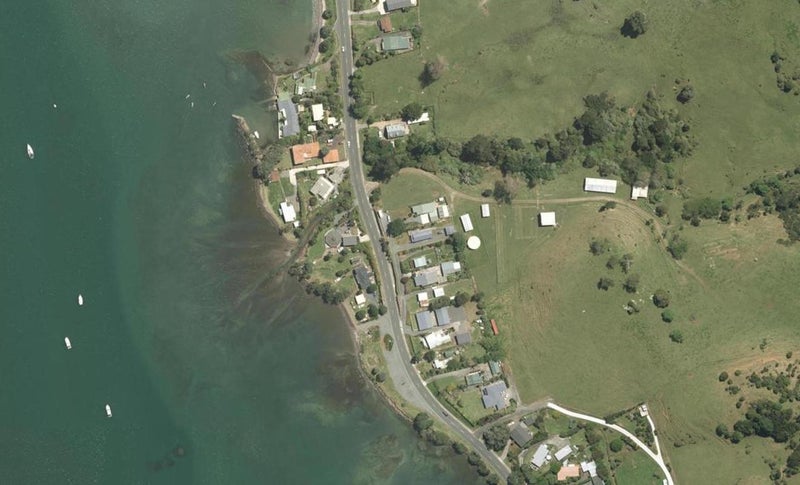 1955 Whangarei Heads Road, Whangārei Heads - Carousel 1