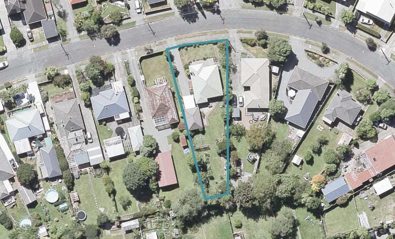 24 Poole Crescent, Wainuiomata, Lower Hutt - Carousel 1