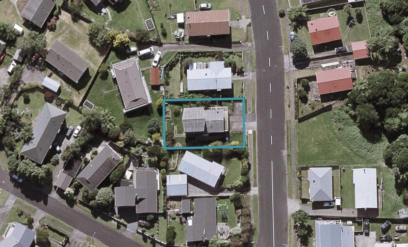 59 Riversdale Drive, Merrilands, New Plymouth - Carousel 1