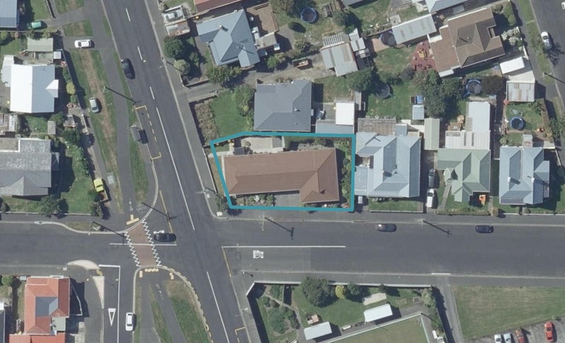 27 Royal Crescent, Saint Kilda, Dunedin - Carousel 1