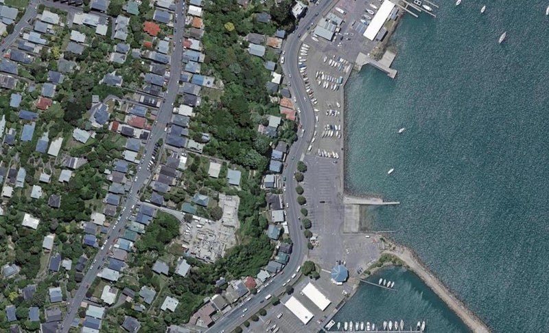 472 Evans Bay Parade, Hataitai, Wellington - Carousel 1