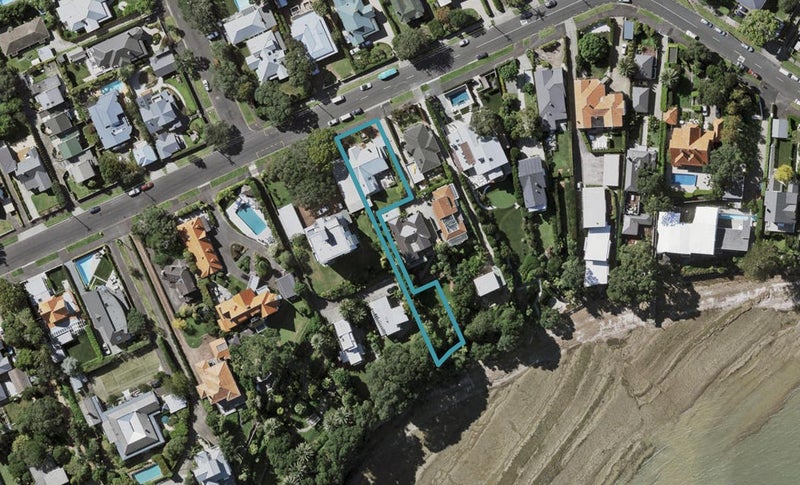 23B Stanley Point Road, Stanley Point, Auckland - Carousel 1